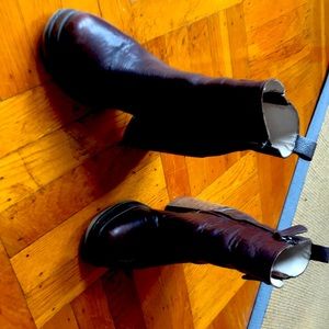 Gee Wawa boots, brown size 6. Great condition.